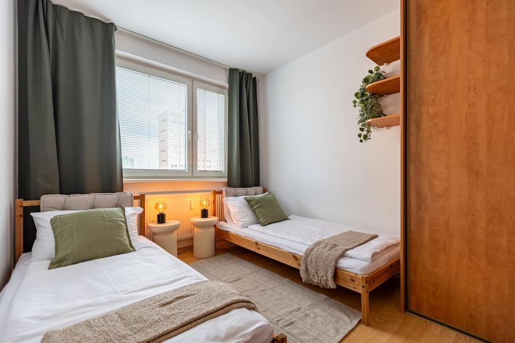 Duna Retreat: City Serenity Bratislava Exterior photo